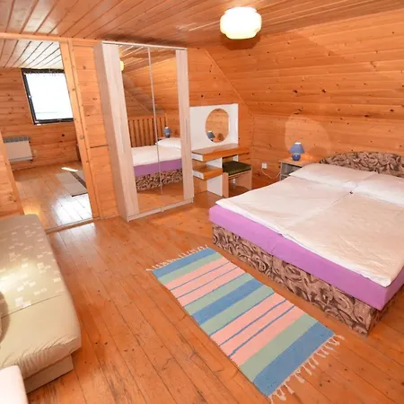 Poolincluded - Holiday Home Jested * Osecna