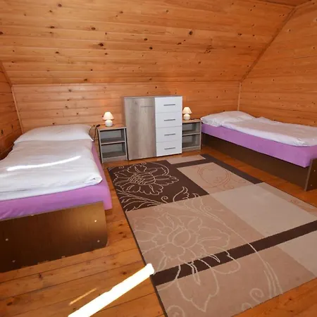 Poolincluded - Holiday Home Jested Сasa de vacaciones Osecna